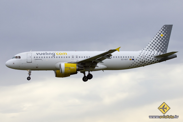 Airbus A320-214